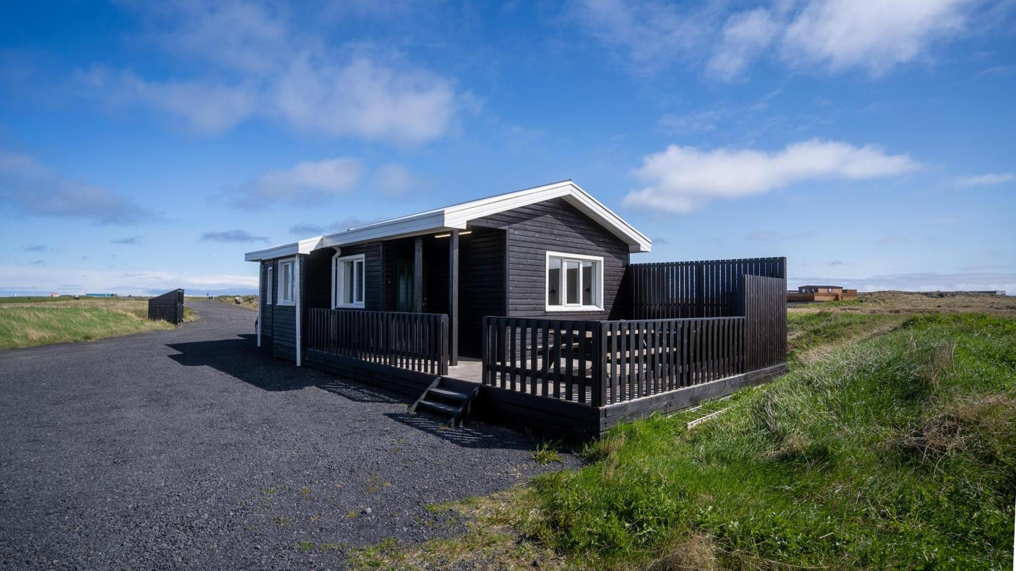 Ocean Break Cabins Sandgerði Eksteriør bilde