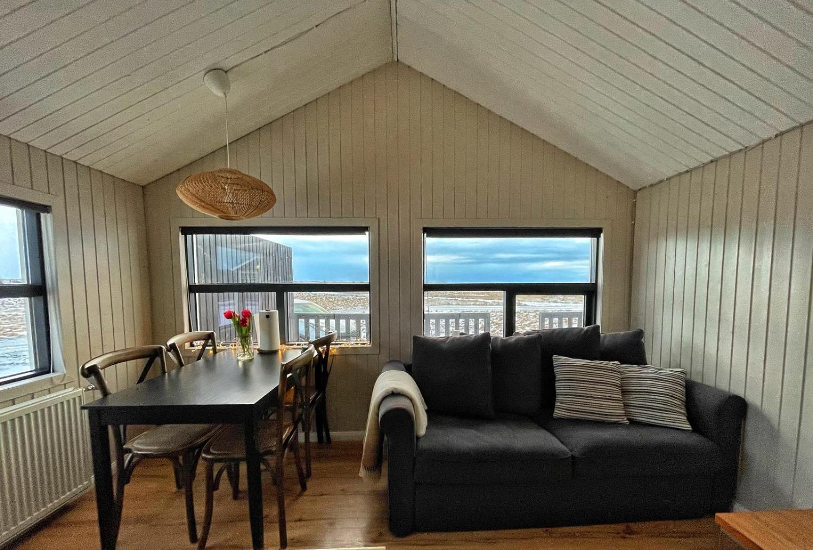 Ocean Break Cabins Sandgerði Eksteriør bilde