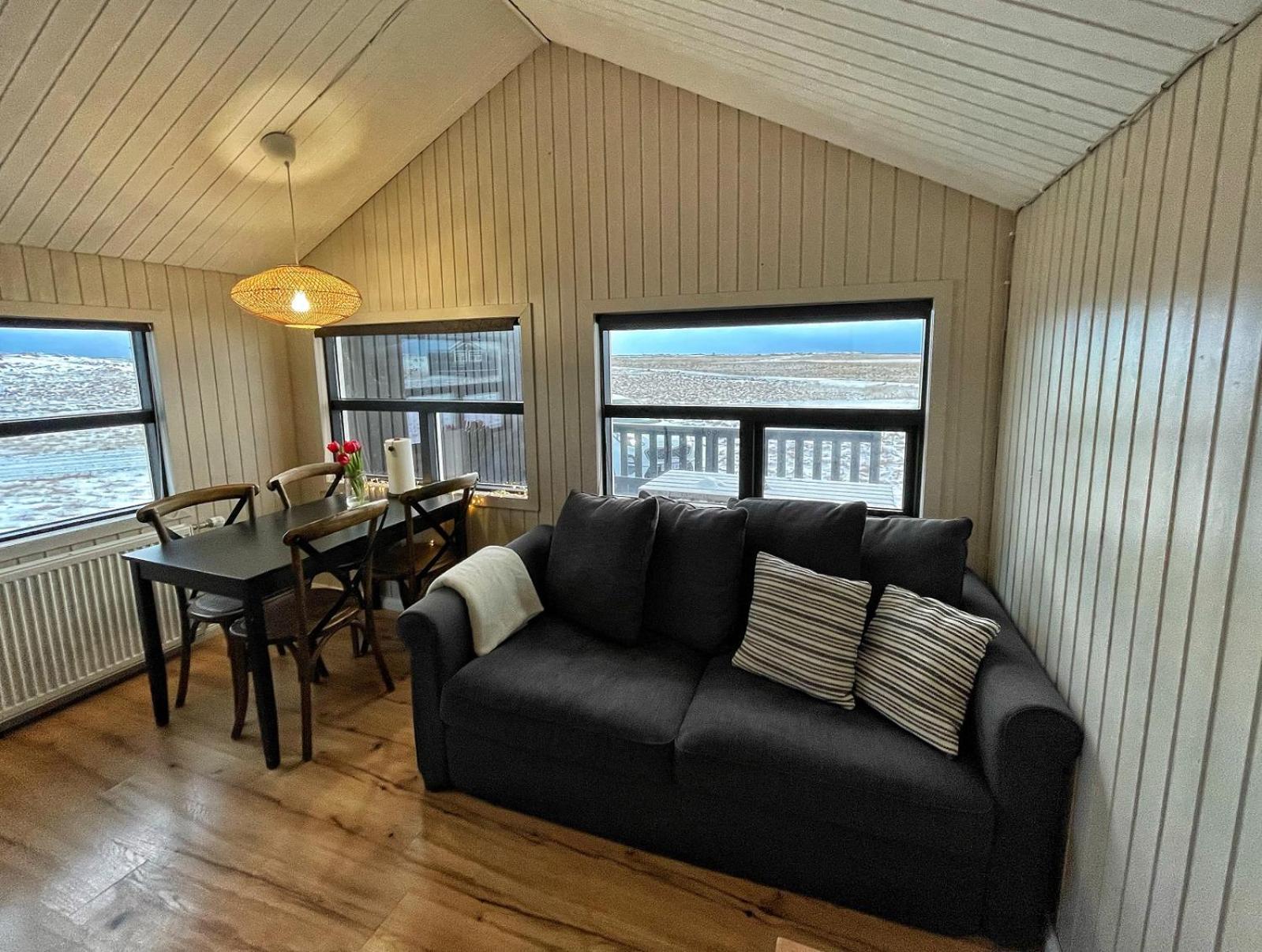 Ocean Break Cabins Sandgerði Eksteriør bilde